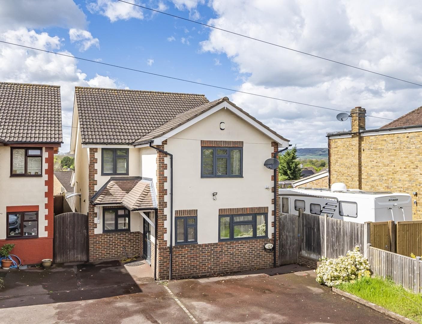 Lunsford Lane, Larkfield, Aylesford, Kent, ME20 6HN