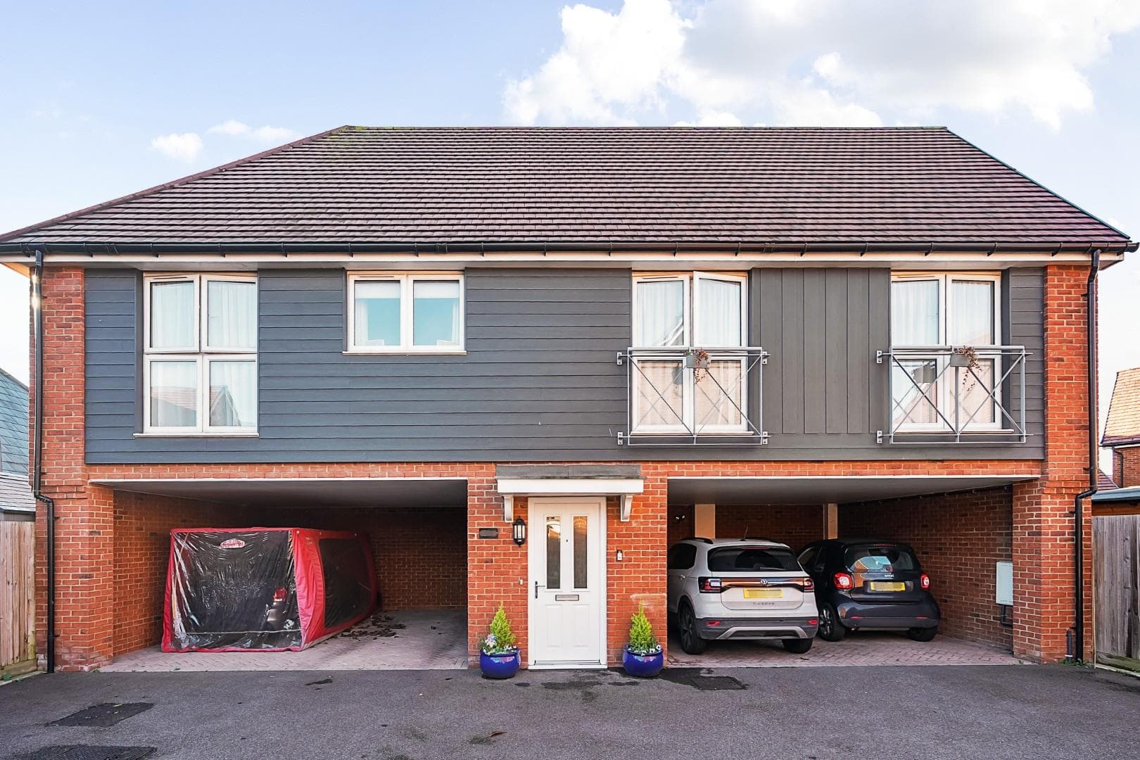Waterman Way, Wouldham, Rochester, Kent, ME1 3FY