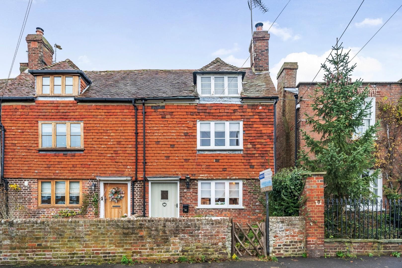 Smithers Lane, East Peckham, Tonbridge, Kent, TN12 5HR