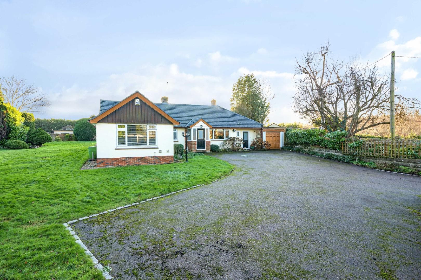 Pump Close, Leybourne, West Malling, Kent, ME19 5HH