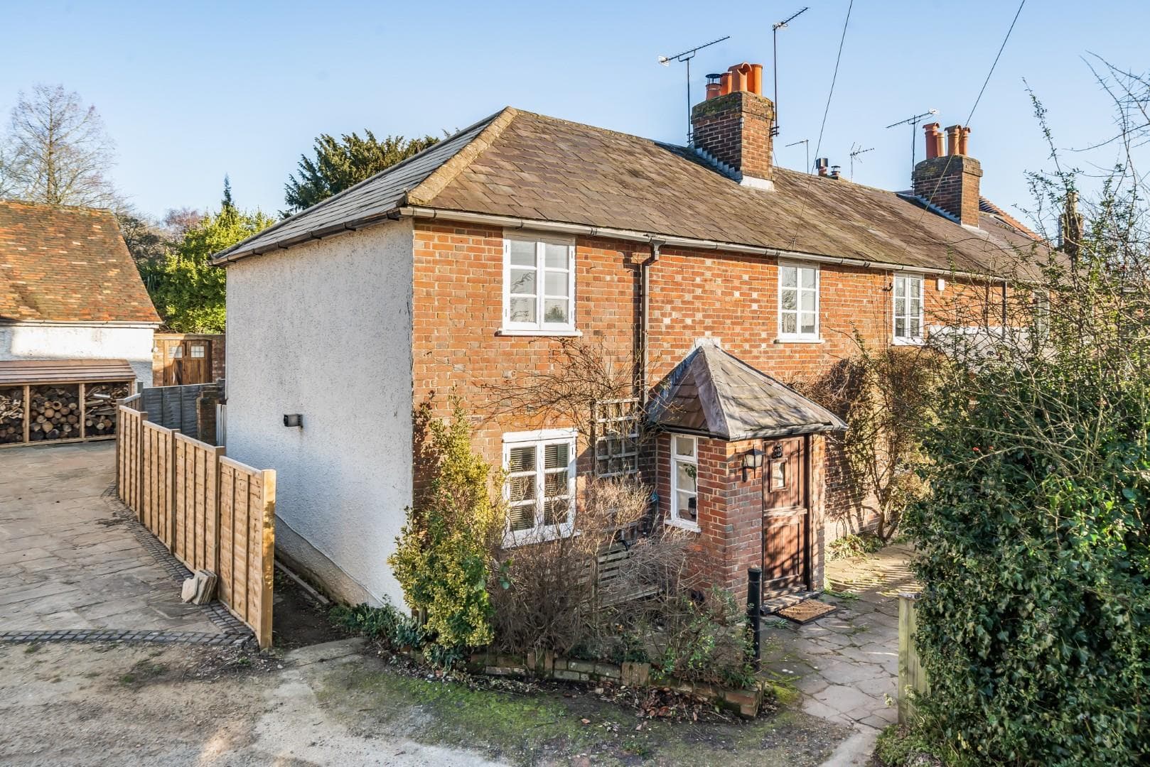 Red Hill, Wateringbury, Maidstone, Kent, ME18 5LD