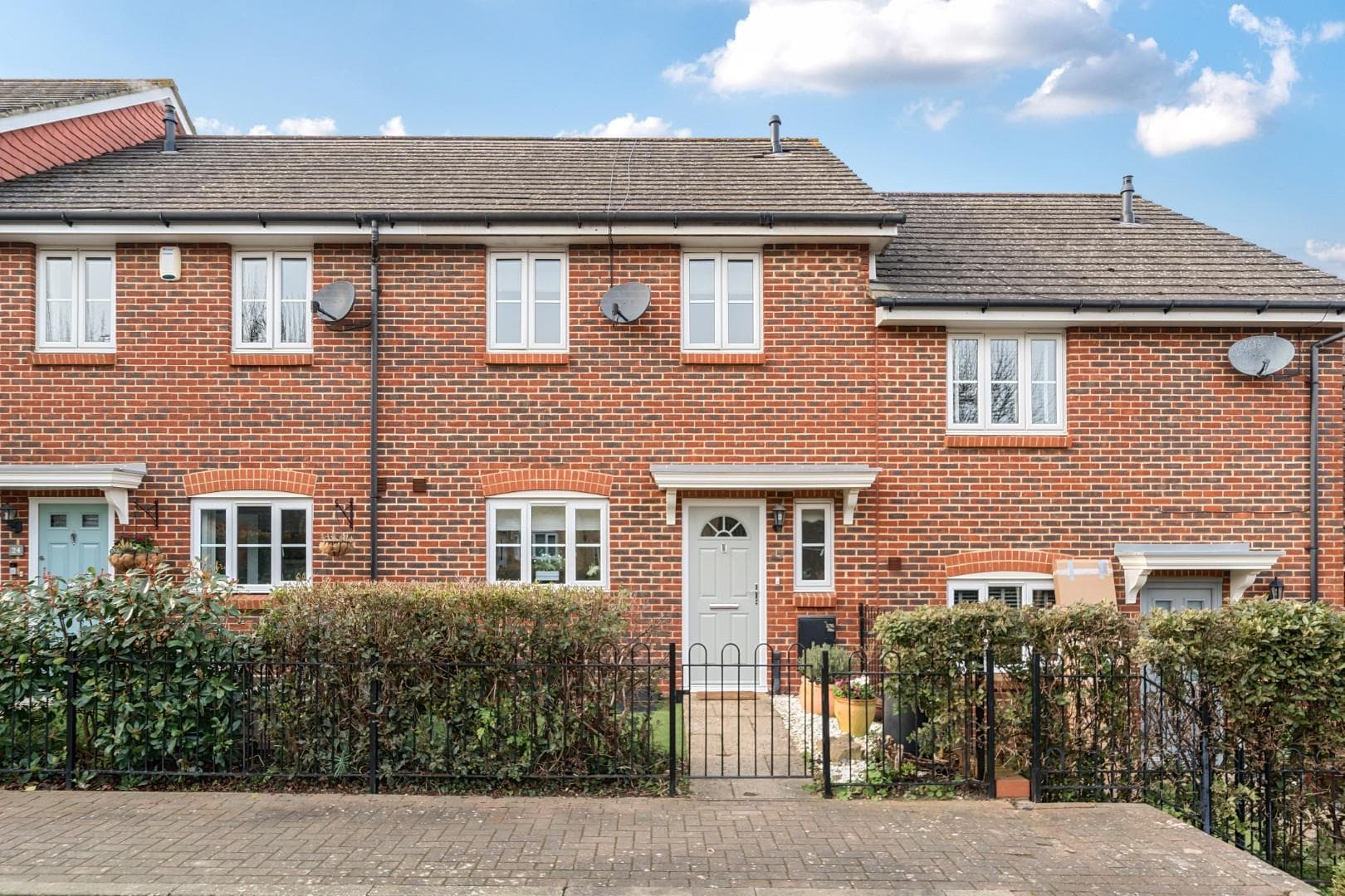 Demelza Close, Cuxton, Rochester, Kent, ME2 1ED