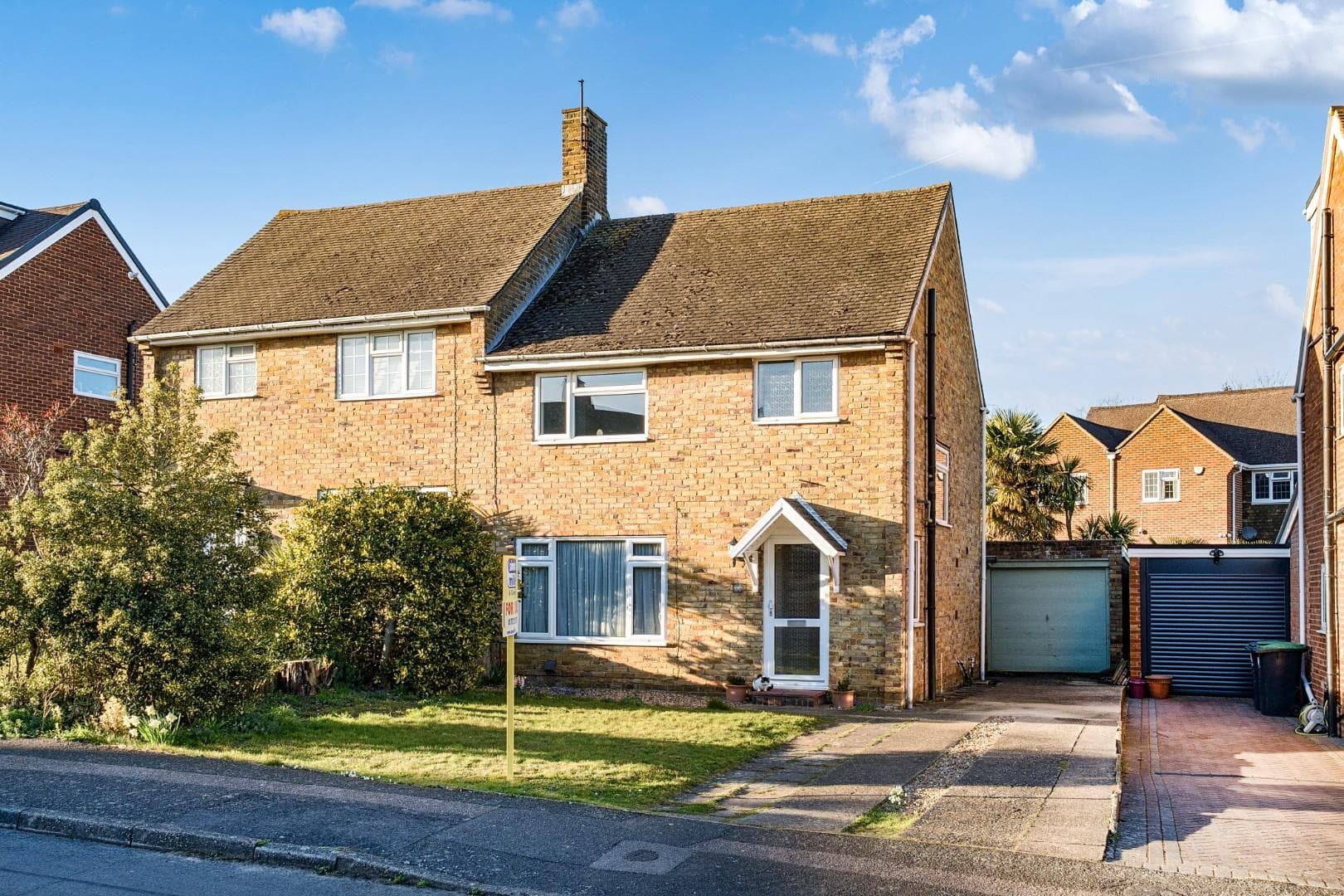 Oak Drive, Larkfield, Aylesford, Kent, ME20 6NL