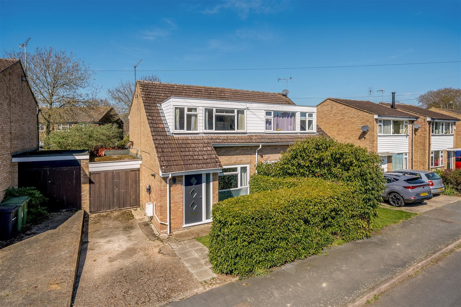Knaves Acre, Headcorn, TN27 9TJ