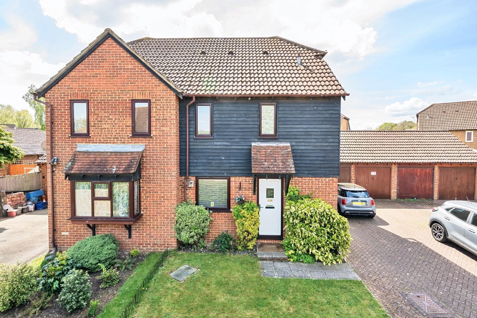 Coombe Close, Snodland, Kent, ME6 5HZ