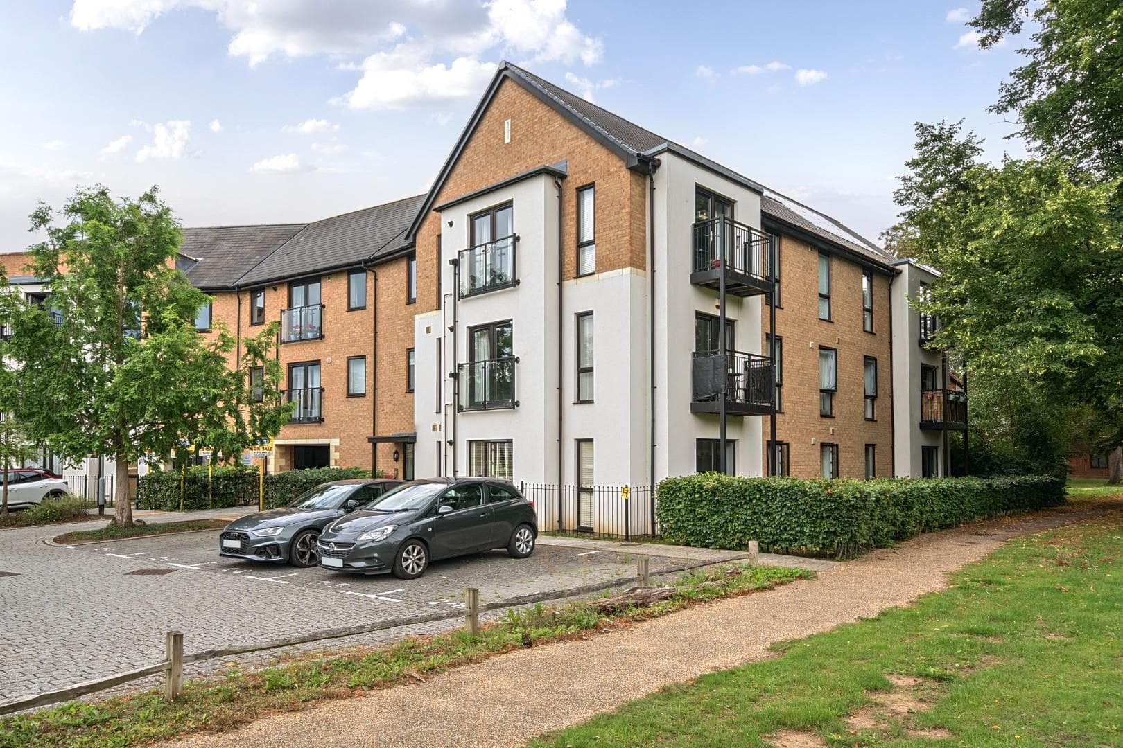 Wills Crescent, Leybourne Chase, Kent, ME19 5GJ