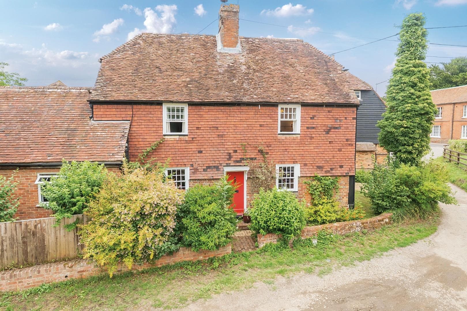 High Street, Yalding, Kent, ME18 6HT
