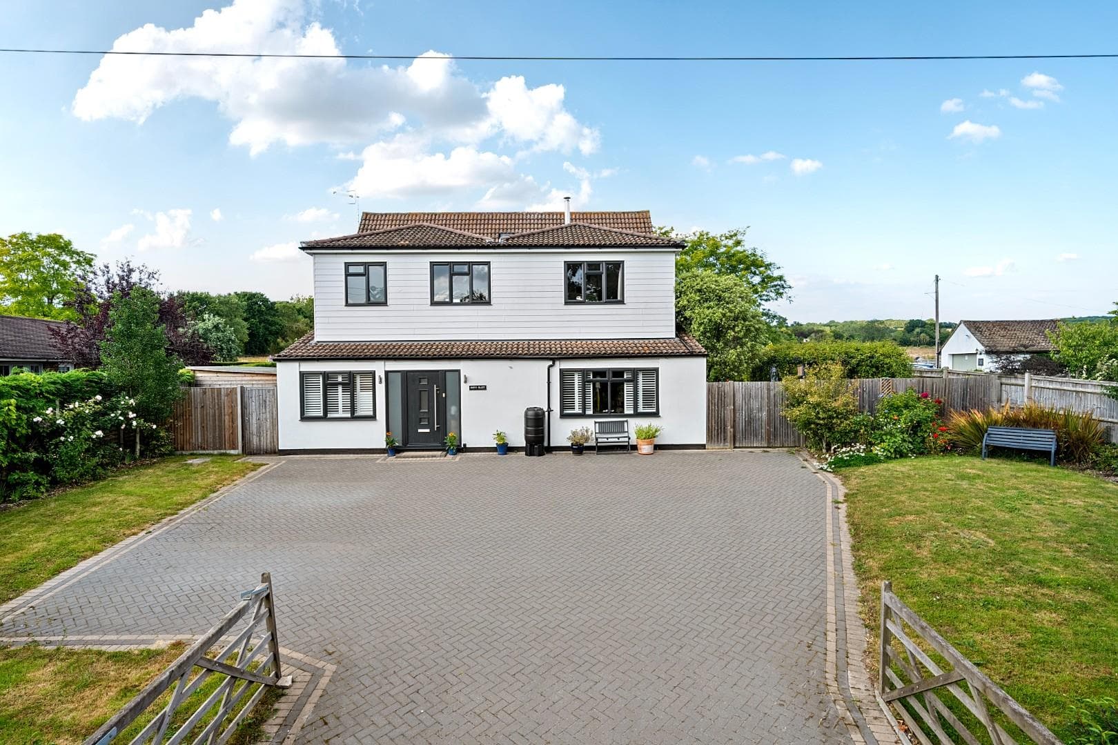 Vicarage Road, Yalding, Maidstone, Kent, ME18 6DS