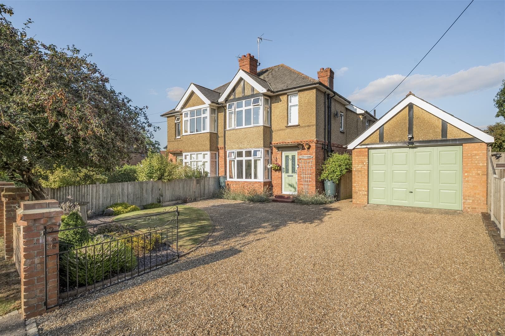 Ulcombe Road, Headcorn, Kent, TN27 9QR