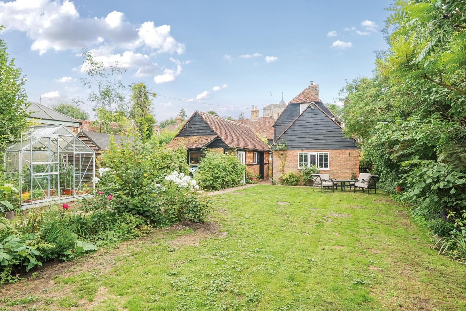 High Street, Yalding, Kent, ME18 6HT