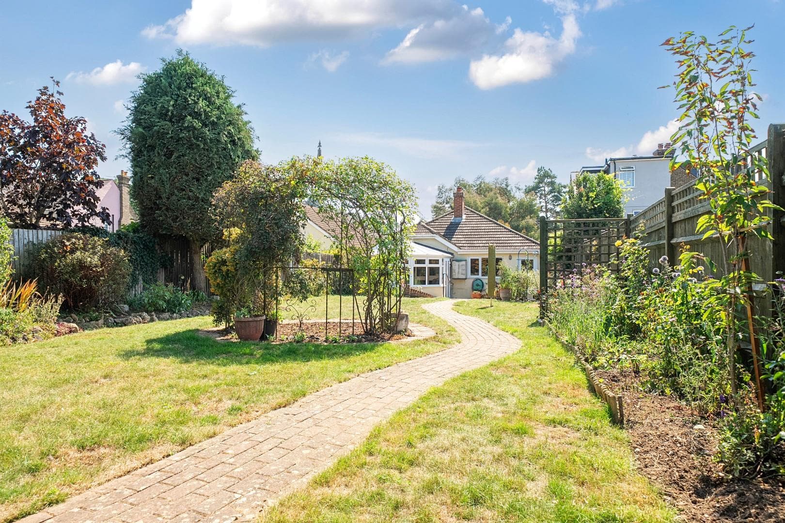 London Road, Ditton, Aylesford, Kent, ME20 6DA