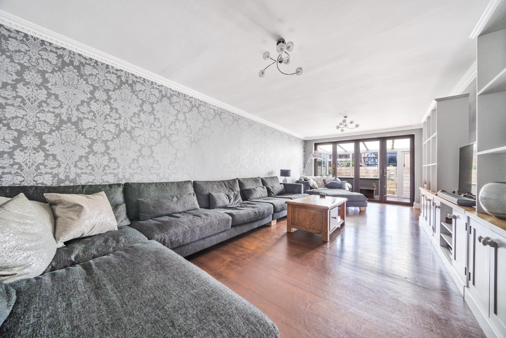 Annie Road, Snodland, Kent, ME6 5JQ