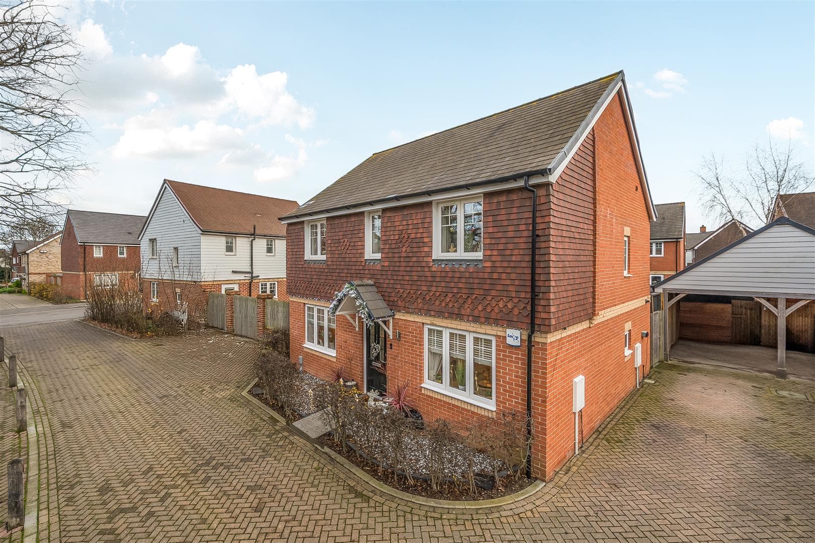 Blenheim Place, Headcorn, Kent, TN27 9GA