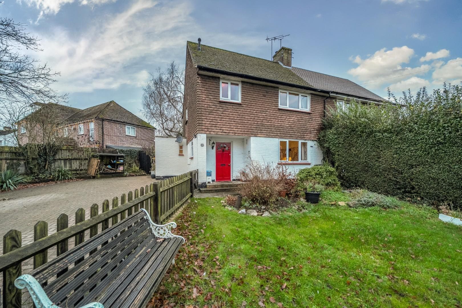 Bishops Close, Nettlestead, Maidstone, Kent, ME18 5ES