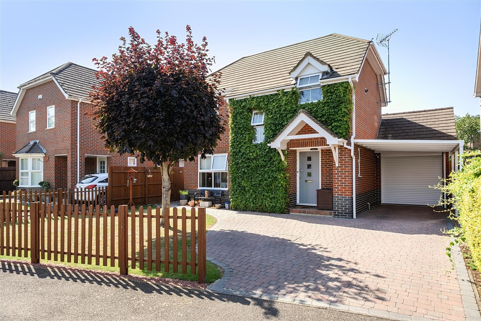 Sharps Field, Headcorn, Ashford, TN27 9UF