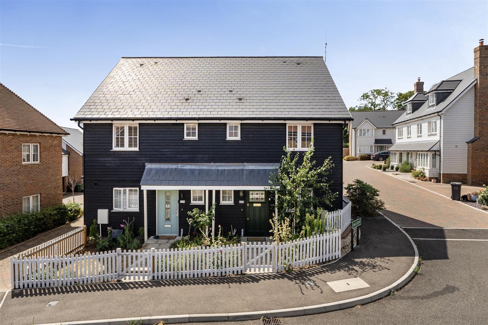 Silver Birch Road, Headcorn, TN27 9FA