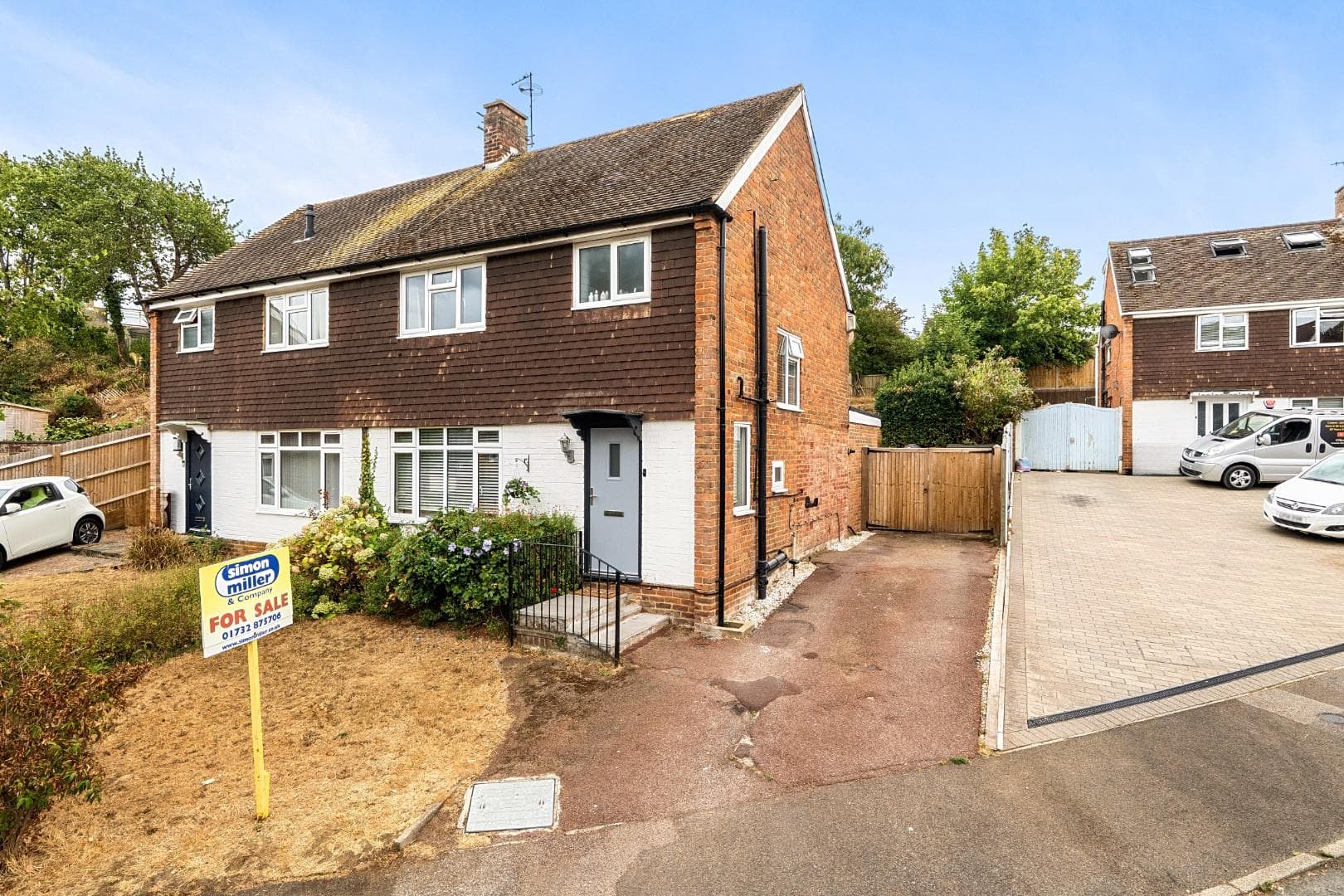 Oak Drive, Larkfield, Aylesford, Kent, ME20 6NL