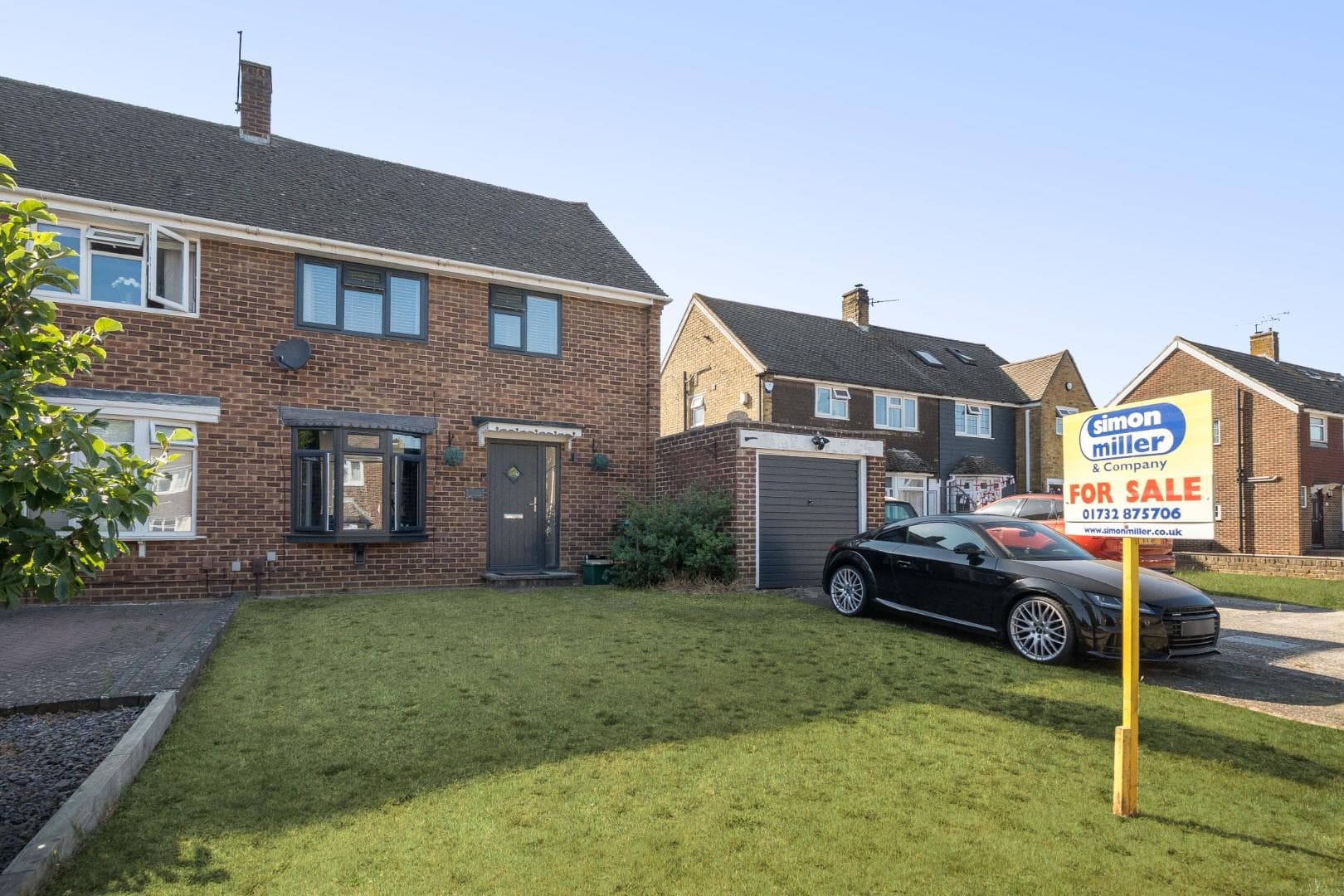 Hornbeam Close, Larkfield, Aylesford, Kent, ME20 6LY