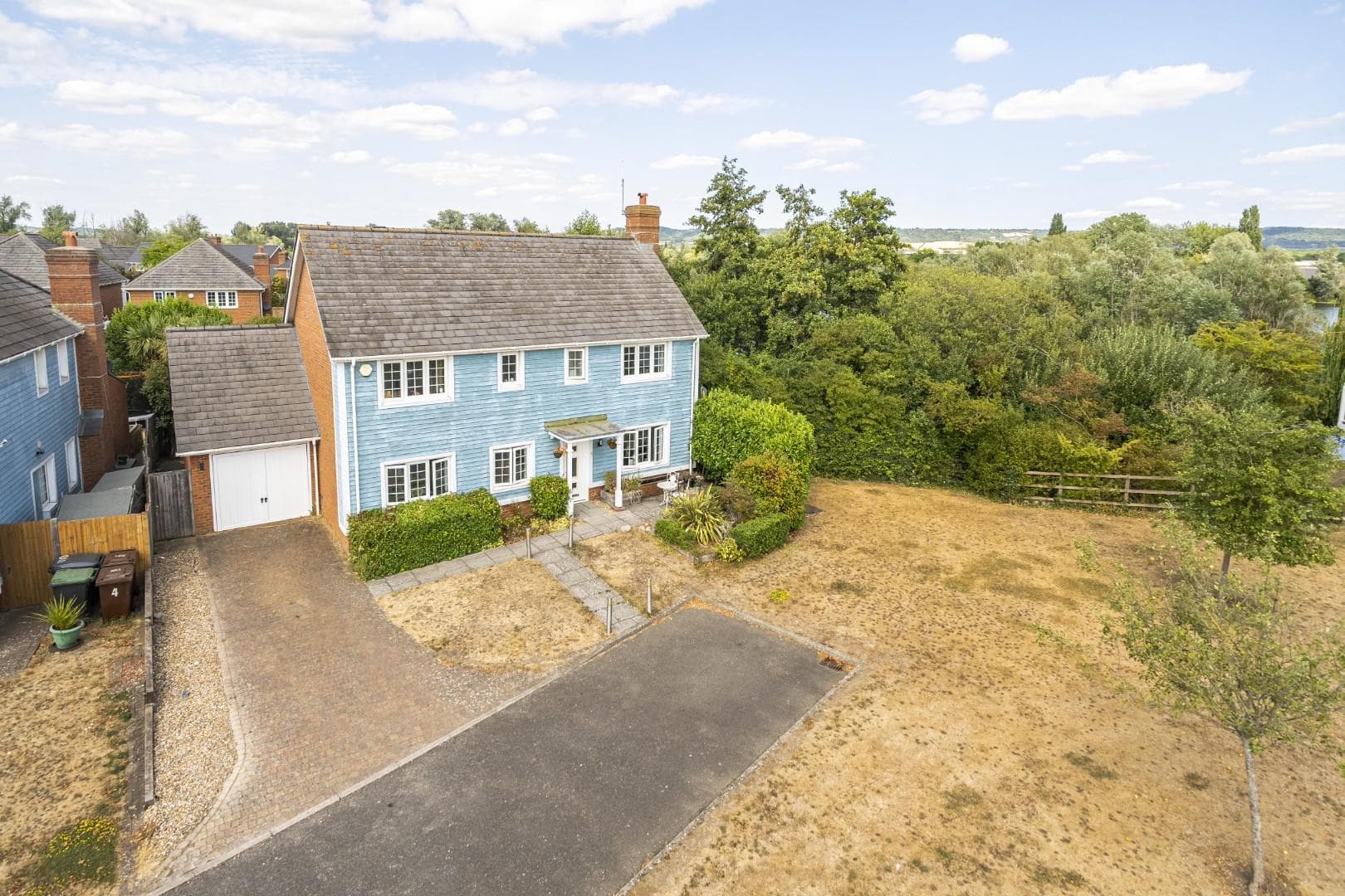 Carp Close, Larkfield, Aylesford, Kent, ME20 6FT