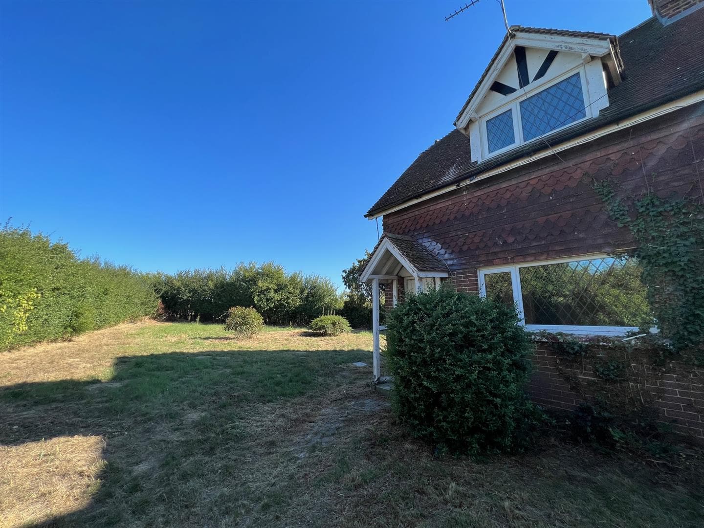 Four Oaks Road, Headcorn, Ashford, TN27 9NY