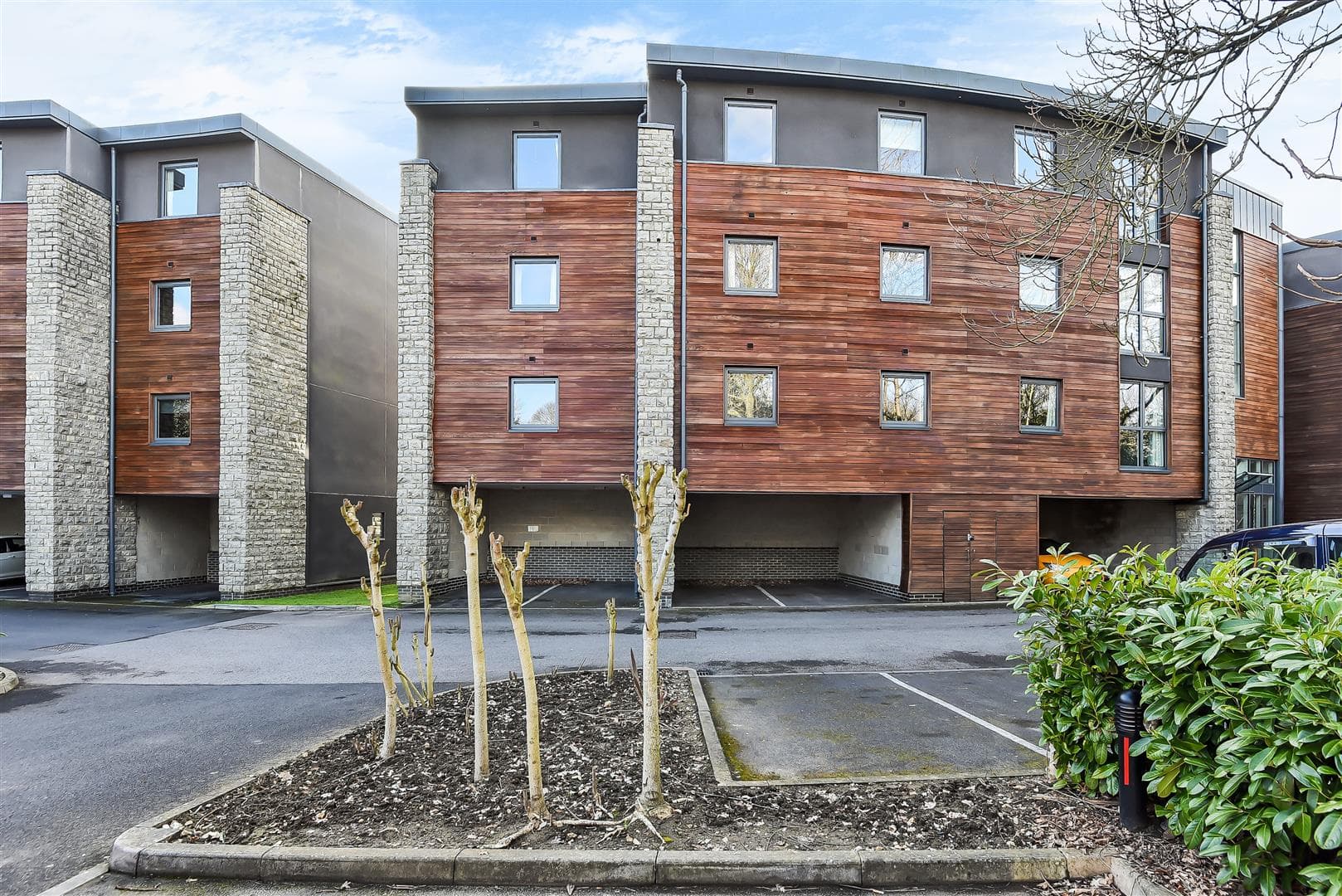 Sandling Park, Sandling Road, Maidstone, Kent, ME14 2NY