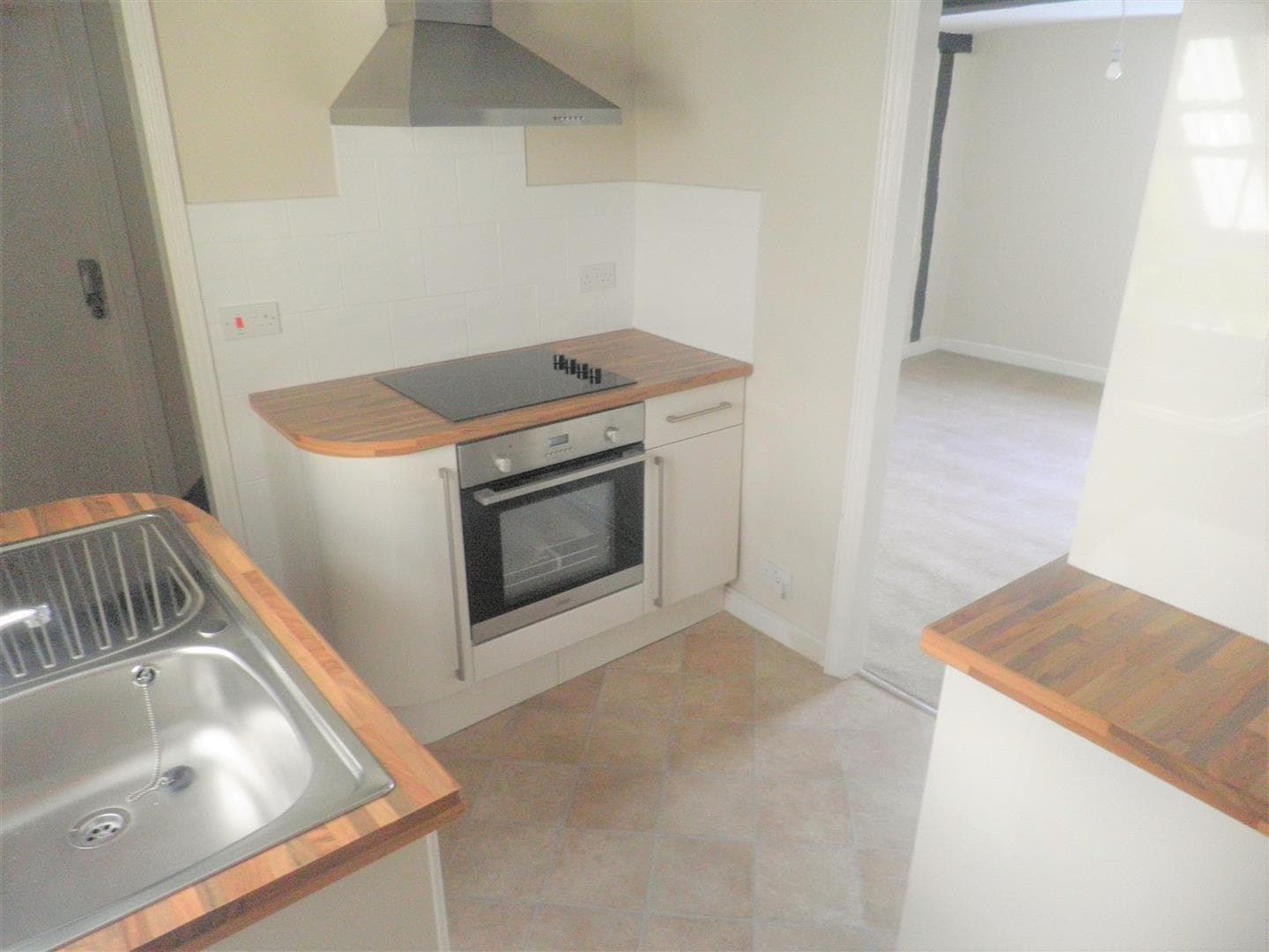 London Road, Larkfield, Kent, ME20 6DE