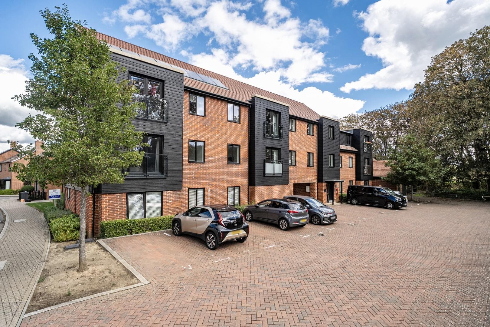 1 Danes Close, Leybourne Chase, Kent, ME19 5FT