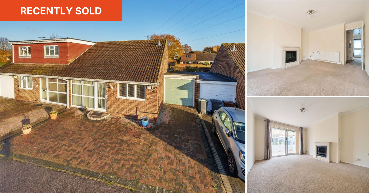 2 bed bungalow for sale in Keats Road, Larkfield, Aylesford Simon Miller & Company